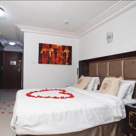 Nobila Airport Hotel コトヌー エクステリア 写真