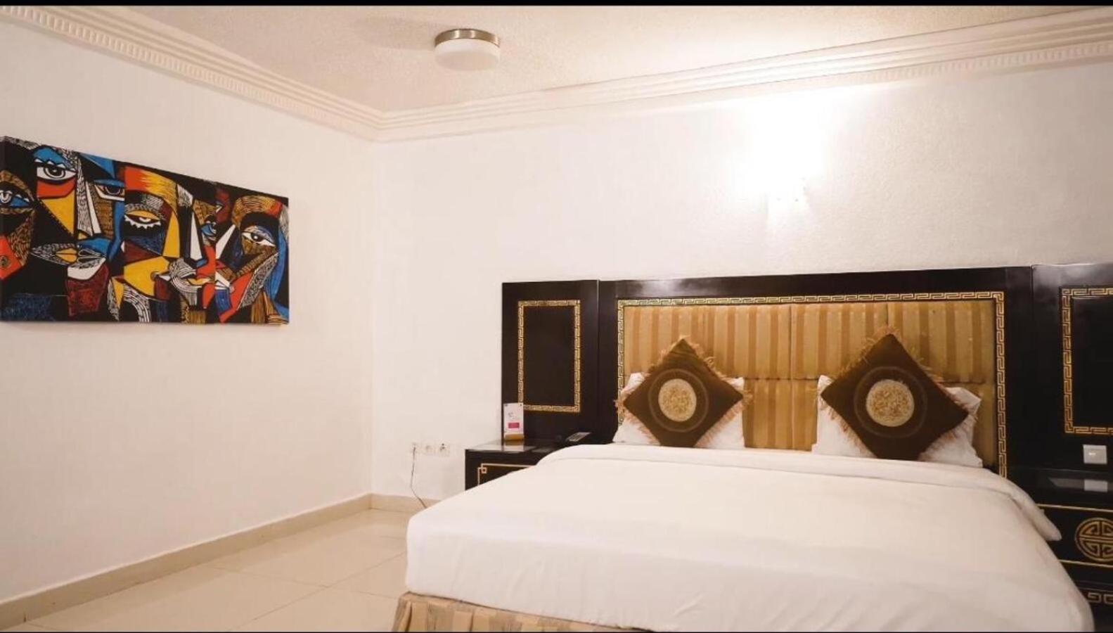 Nobila Airport Hotel コトヌー エクステリア 写真